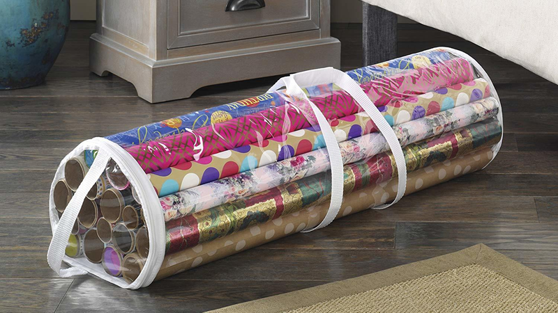 Organizador de papel de regalo transparente de Whitmor | $4 | AmazonFoto: Amazon
